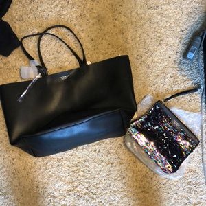 Victoria’s Secret Pink tote with matching bag